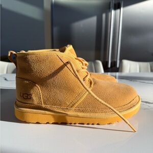 UGG ankle boots size 5